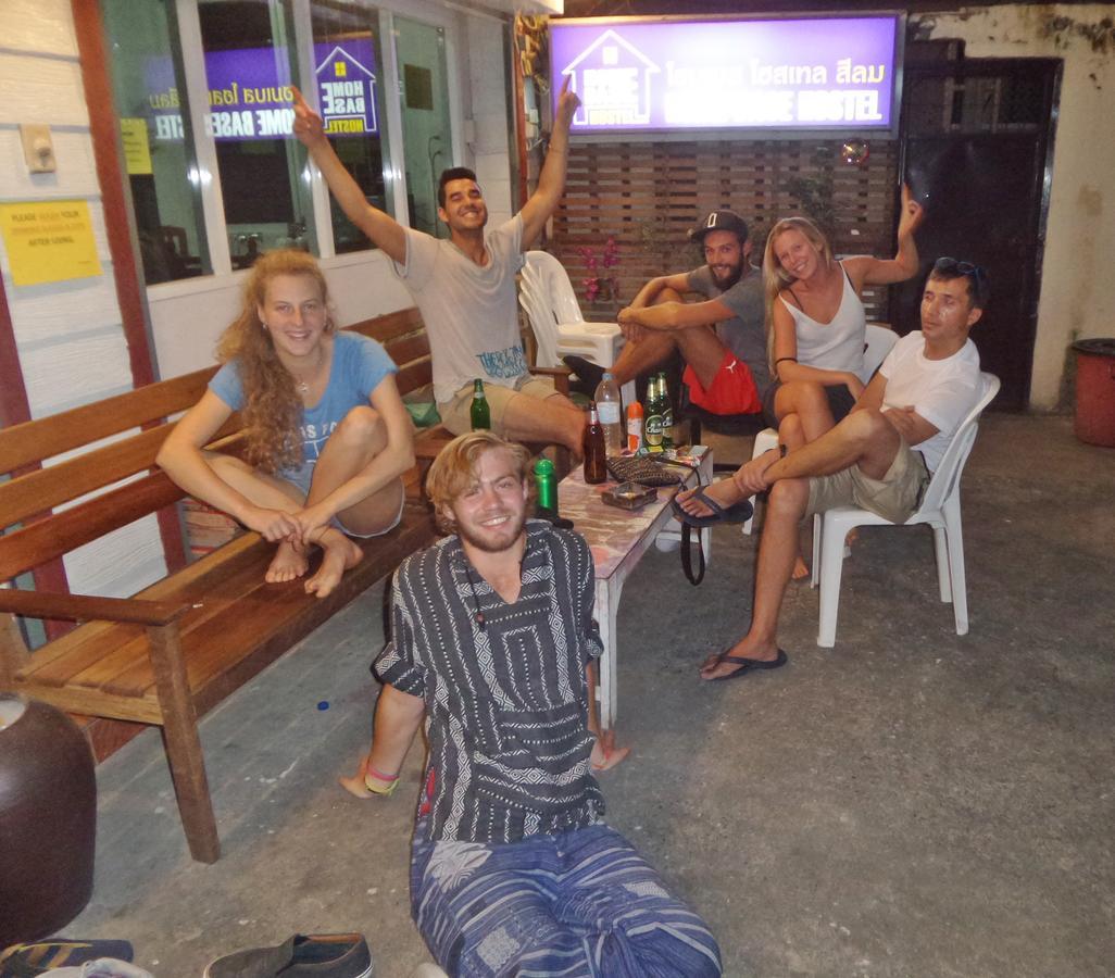 Home Base Hostel (Adults Only) Бангкок Екстер'єр фото